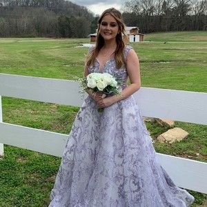 Meet your Posher, Christie